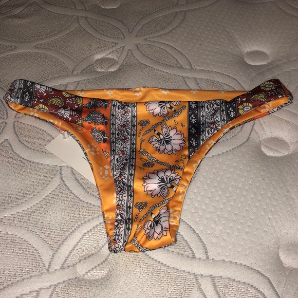 New patchwork yellow bikini - Picture 3 of 3